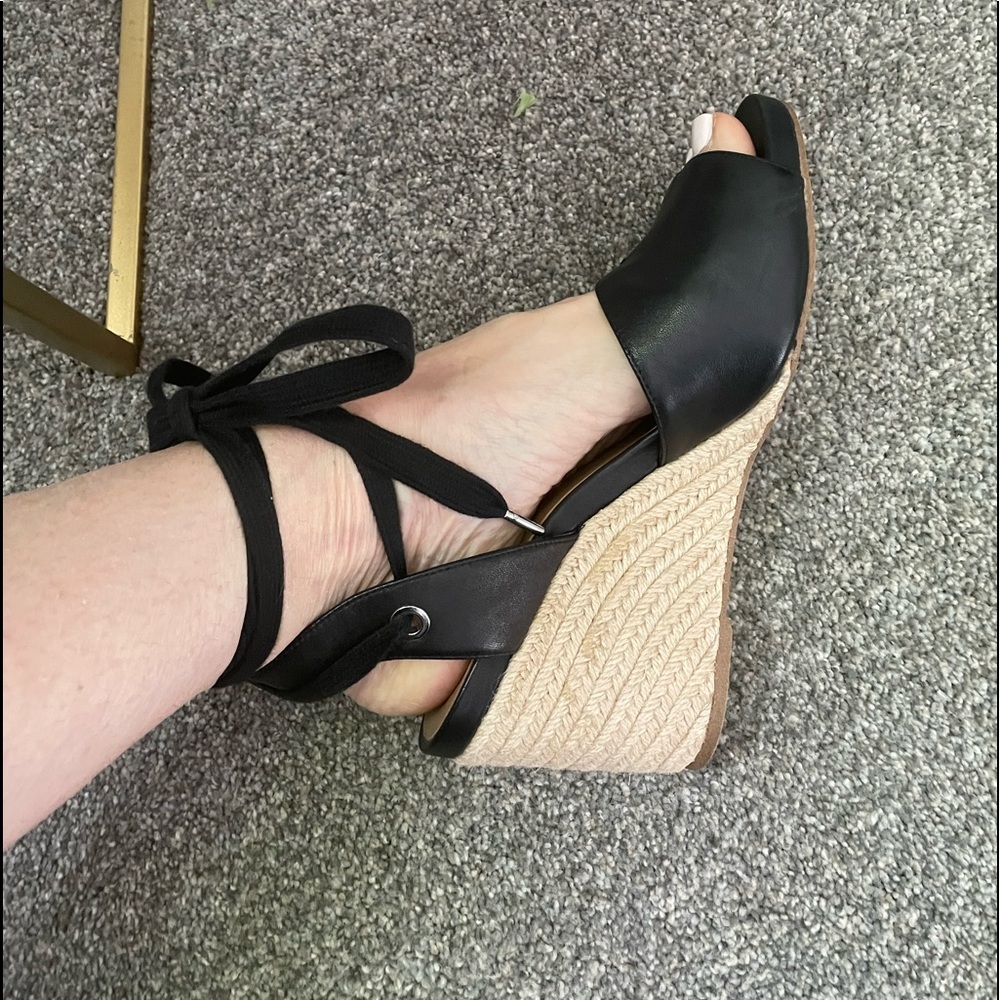 Aerosoles Black leather wedge espadrilles